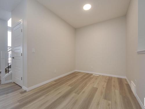 13023 213 Street, Edmonton, AB - Indoor Photo Showing Other Room