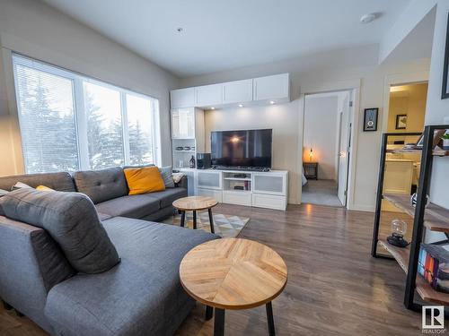 306 5 St Louis Street, St. Albert, AB - Indoor Photo Showing Living Room