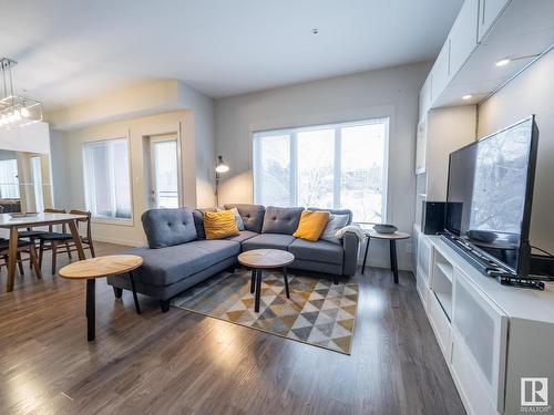 306 5 St Louis Street, St. Albert, AB - Indoor Photo Showing Living Room