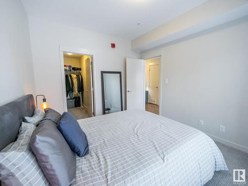 306 5 St Louis Street, St. Albert, AB - Indoor Photo Showing Bedroom