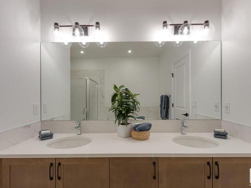 161 Stonehouse Way, Leduc, AB - Indoor Photo Showing Bathroom