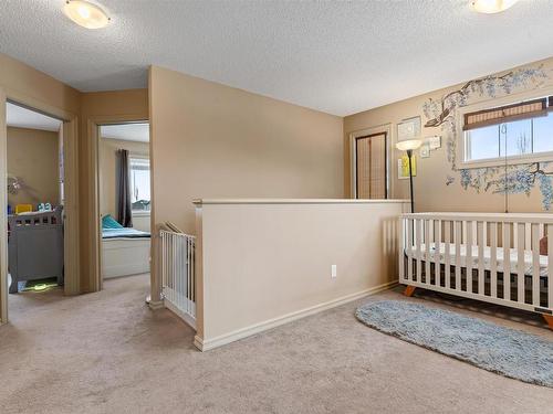 6914 19A Avenue, Edmonton, AB - Indoor Photo Showing Bedroom