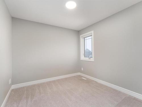 16720 30 Avenue, Edmonton, AB - Indoor Photo Showing Other Room