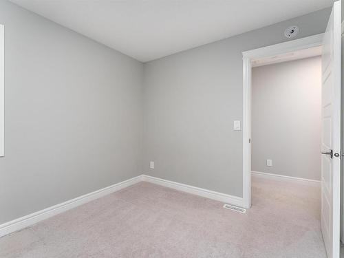 16720 30 Avenue, Edmonton, AB - Indoor Photo Showing Other Room