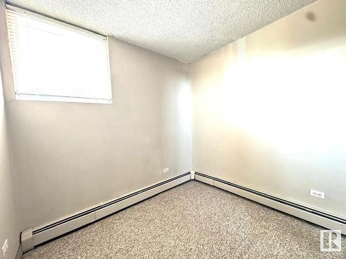 Edmonton, AB - Indoor Photo Showing Other Room