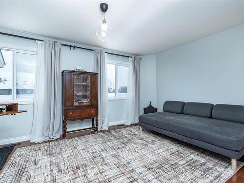 4947 Terwillegar Common, Edmonton, AB - Indoor Photo Showing Living Room