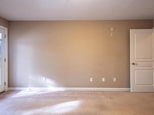 231 530 Hooke Road, Edmonton, AB - Indoor Photo Showing Other Room