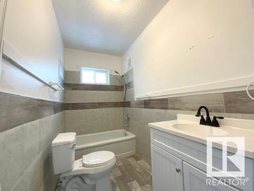 4725 49 Avenue, Wetaskiwin, AB - Indoor Photo Showing Bathroom