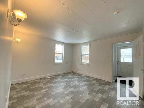 4725 49 Avenue, Wetaskiwin, AB - Indoor Photo Showing Other Room