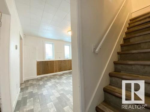 4725 49 Avenue, Wetaskiwin, AB - Indoor Photo Showing Other Room