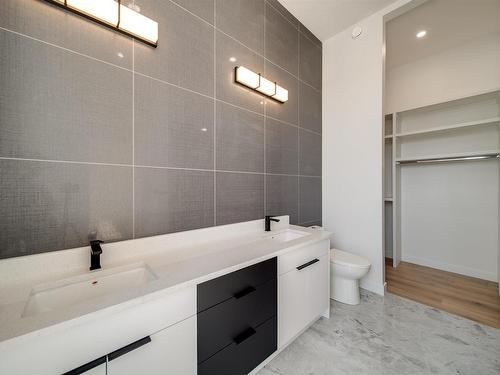 1410 Enright Landing, Edmonton, AB - Indoor Photo Showing Bathroom