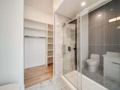 1410 Enright Landing, Edmonton, AB - Indoor Photo Showing Bathroom