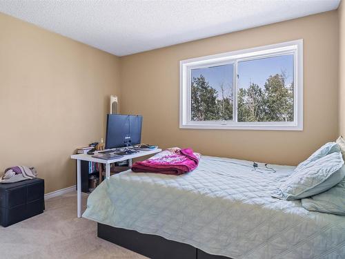 73 23054 Twp Road 512 Sw, Rural Strathcona County, AB - Indoor Photo Showing Bedroom