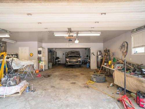 73 23054 Twp Road 512 Sw, Rural Strathcona County, AB - Indoor Photo Showing Garage