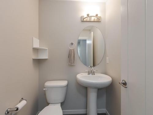 4428 6 Street, Edmonton, AB - Indoor Photo Showing Bathroom