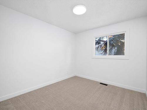 9C Twin Terrace, Edmonton, AB - Indoor Photo Showing Other Room