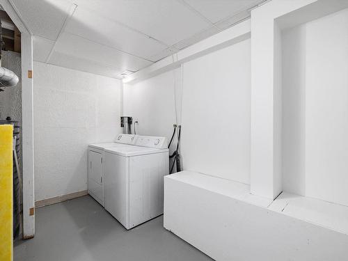 9C Twin Terrace, Edmonton, AB - Indoor Photo Showing Laundry Room