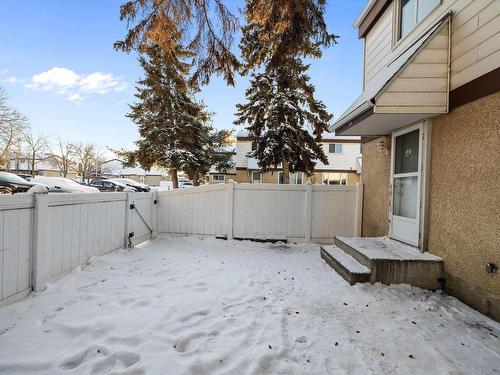 9C Twin Terrace, Edmonton, AB - Outdoor