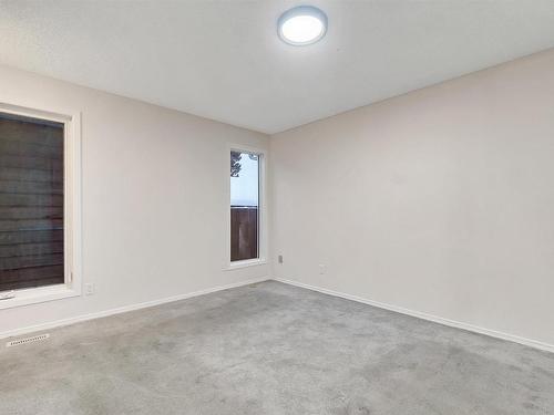 4019 34A Avenue, Edmonton, AB - Indoor Photo Showing Other Room