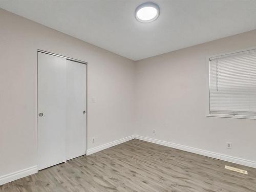 4019 34A Avenue, Edmonton, AB - Indoor Photo Showing Other Room