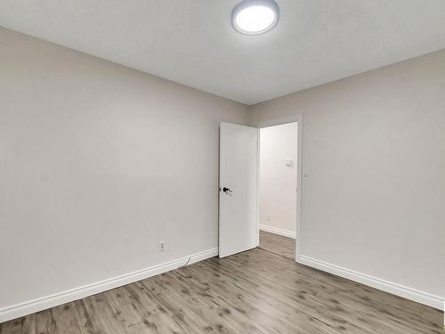 4019 34A Avenue, Edmonton, AB - Indoor Photo Showing Other Room