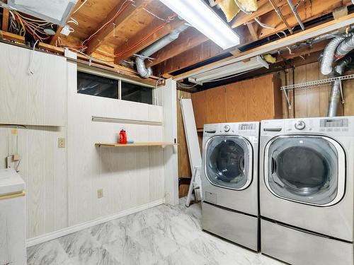 4019 34A Avenue, Edmonton, AB - Indoor Photo Showing Laundry Room