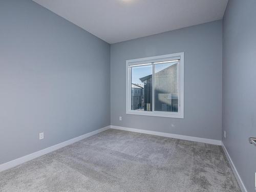 130 804 Welsh Drive, Edmonton, AB - Indoor Photo Showing Other Room