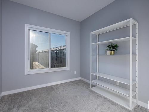 130 804 Welsh Drive, Edmonton, AB - Indoor Photo Showing Other Room