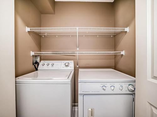 12 Fairfax Lane, Devon, AB - Indoor Photo Showing Laundry Room