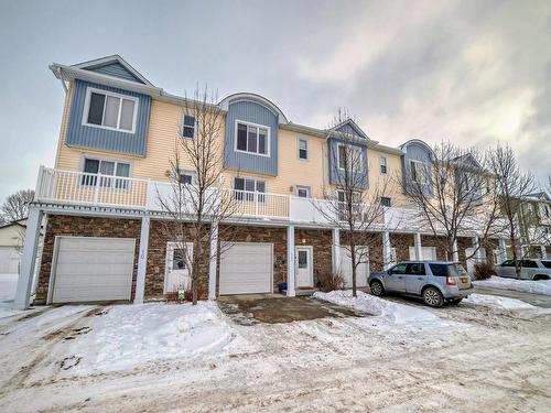 12 Fairfax Lane, Devon, AB - Outdoor With Facade