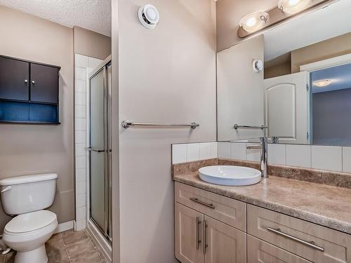 12 Fairfax Lane, Devon, AB - Indoor Photo Showing Bathroom