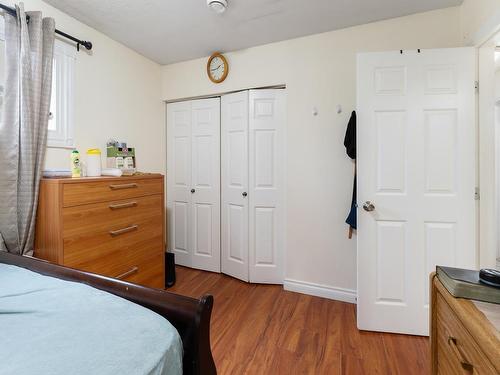 1498 Lakewood Road, Edmonton, AB - Indoor Photo Showing Bedroom