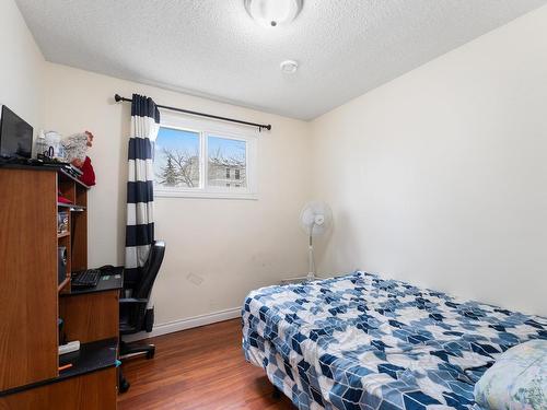 1498 Lakewood Road, Edmonton, AB - Indoor Photo Showing Bedroom