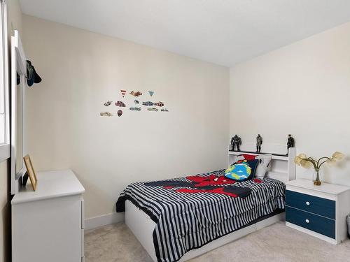 18228 90 Street, Edmonton, AB - Indoor Photo Showing Bedroom