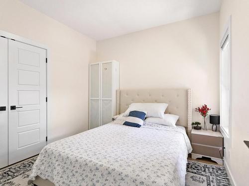 18228 90 Street, Edmonton, AB - Indoor Photo Showing Bedroom