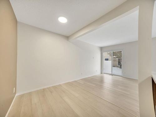 126 150 Edwards Drive, Edmonton, AB - Indoor Photo Showing Other Room