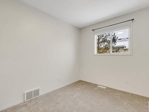 126 150 Edwards Drive, Edmonton, AB - Indoor Photo Showing Other Room