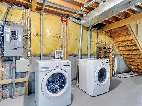 126 150 Edwards Drive, Edmonton, AB - Indoor Photo Showing Laundry Room