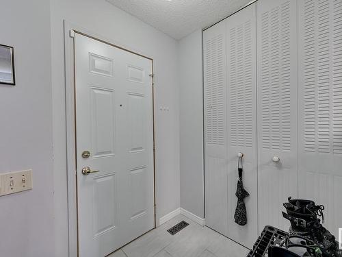 17779 81 Avenue, Edmonton, AB - Indoor Photo Showing Other Room