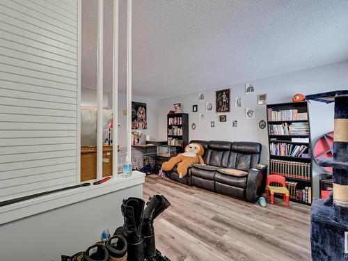 17779 81 Avenue, Edmonton, AB - Indoor