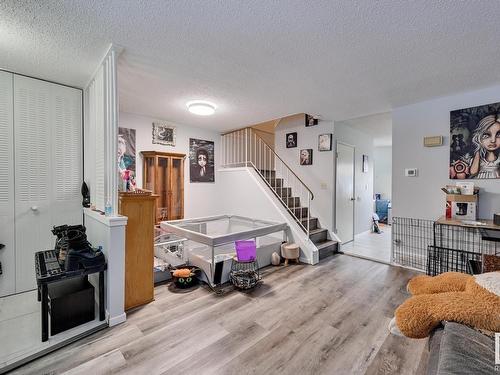 17779 81 Avenue, Edmonton, AB - Indoor Photo Showing Other Room