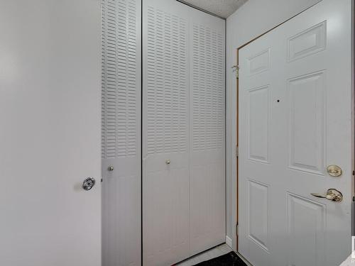 17779 81 Avenue, Edmonton, AB - Indoor Photo Showing Other Room