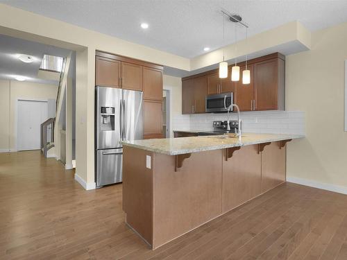 3071 Carpenter Landing, Edmonton, AB - Indoor Photo Showing Kitchen With Upgraded Kitchen