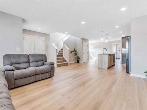 3504 4 Street, Edmonton, AB - Indoor Photo Showing Living Room