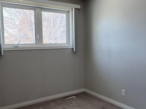 1181 68 Street Nw, Edmonton, AB - Indoor Photo Showing Other Room