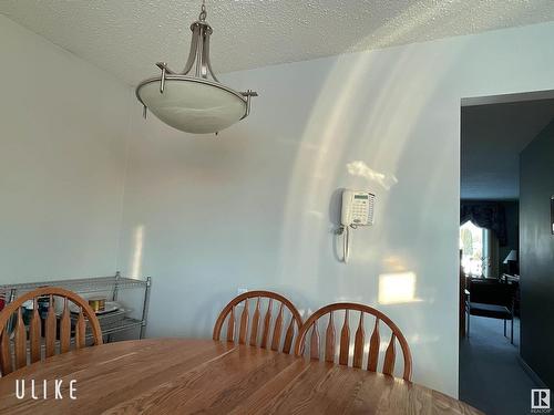 1181 68 Street Nw, Edmonton, AB - Indoor Photo Showing Bedroom