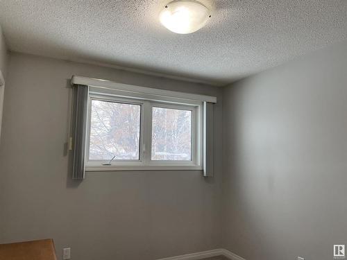 1181 68 Street Nw, Edmonton, AB - Indoor Photo Showing Bathroom