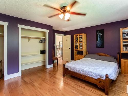 59512 Rge Rd 33, Rural Barrhead County, AB - Indoor Photo Showing Bedroom