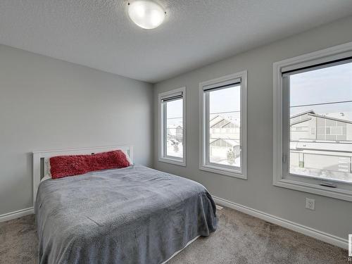 9325 Cooper Bend, Edmonton, AB - Indoor Photo Showing Bedroom