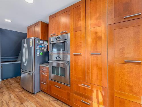 3 Zahar Drive, Rural Sturgeon County, AB - Indoor Photo Showing Kitchen With Stainless Steel Kitchen